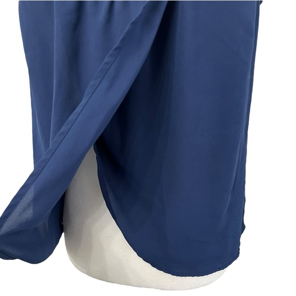 Jaime Navy Blue Sleeveless Tank - Picture 4 of 10